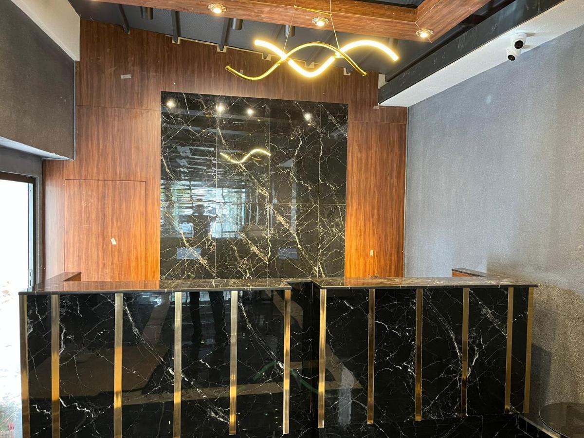 Istanblu Hotel Atasehir Стамбул Екстер'єр фото