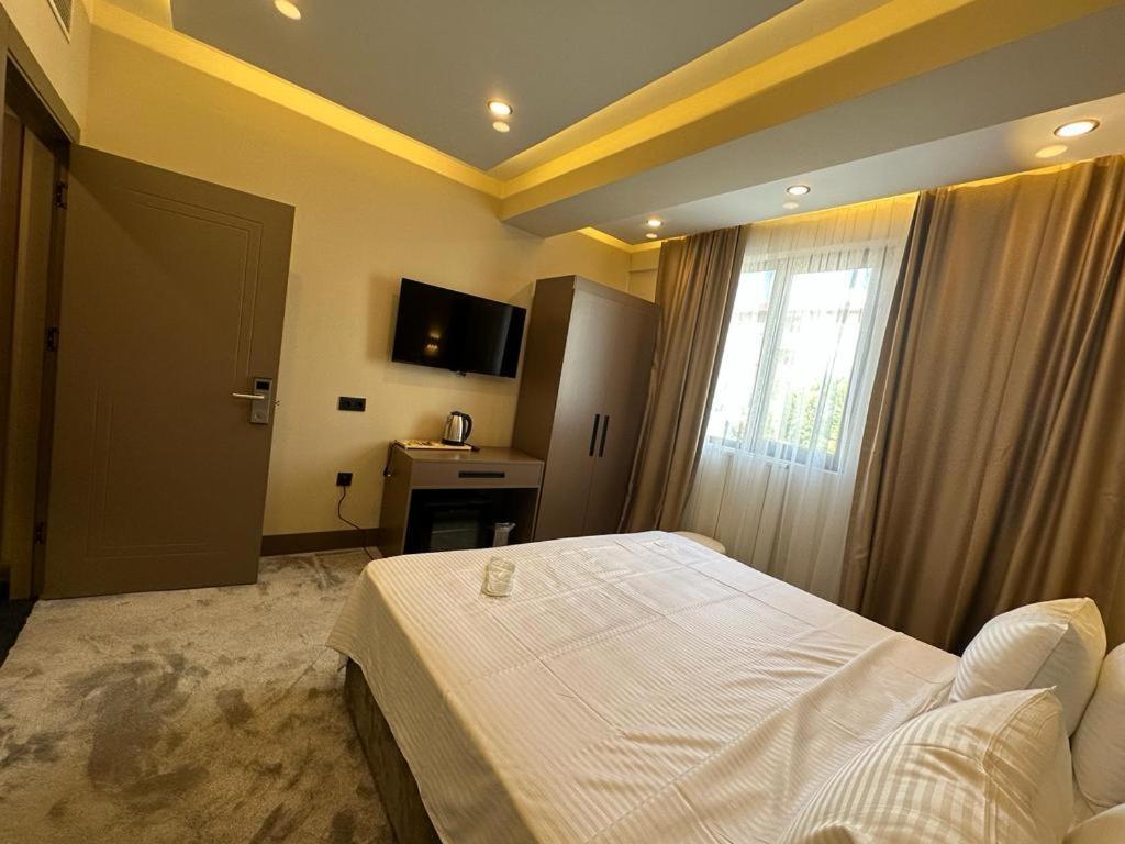 Istanblu Hotel Atasehir Стамбул Екстер'єр фото
