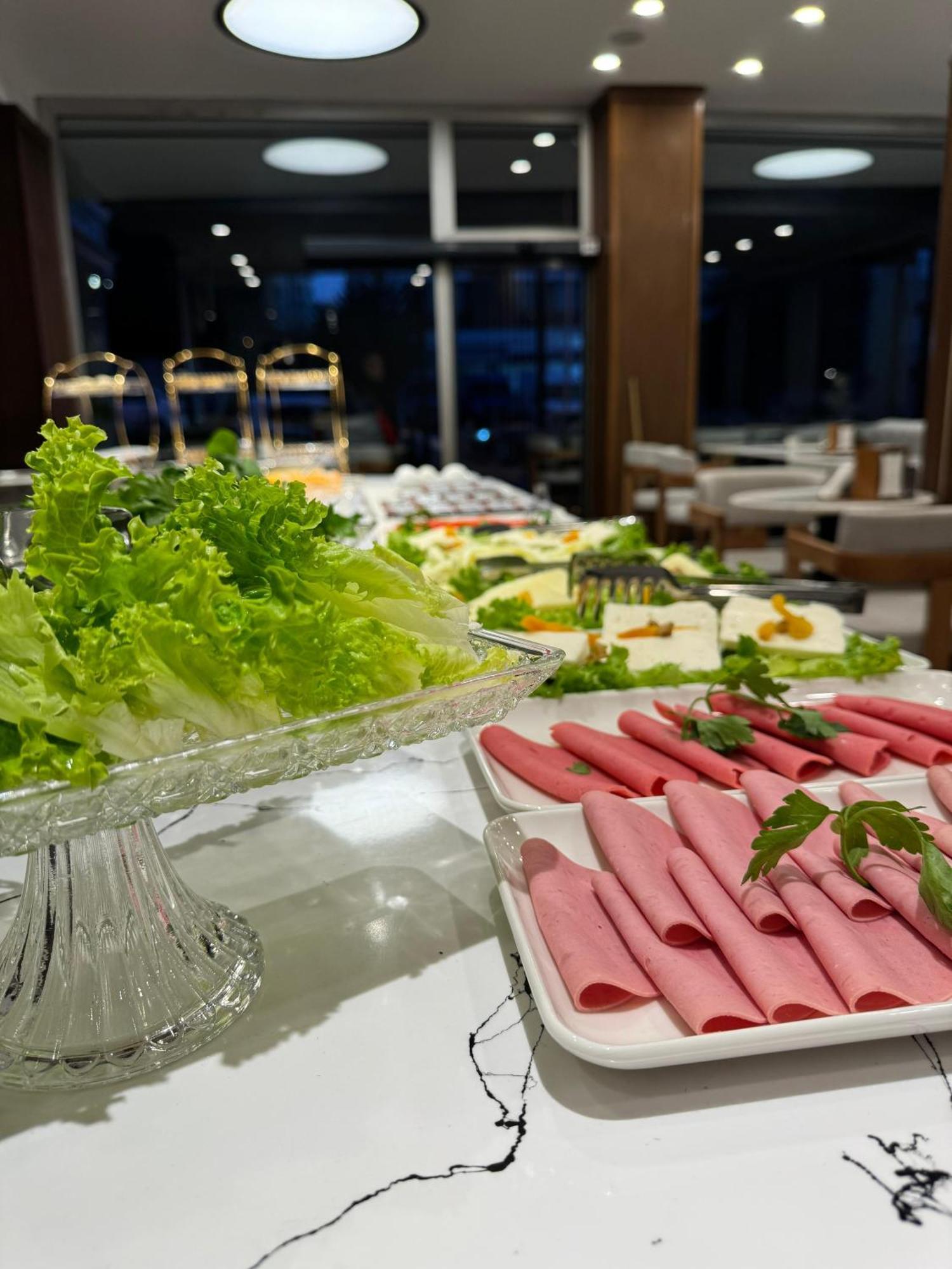 Istanblu Hotel Atasehir Стамбул Екстер'єр фото
